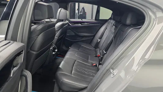 BMW 5 Series (G30) 530i M 2022 12