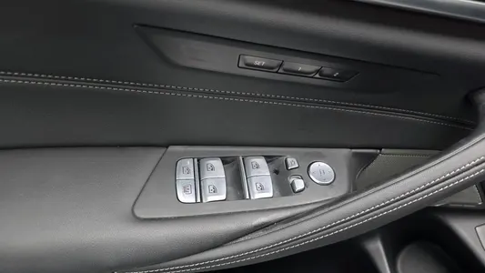 BMW 5 Series (G30) 530i M 2022 20