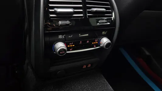 BMW 5 Series (G30) 530i M 2022 32