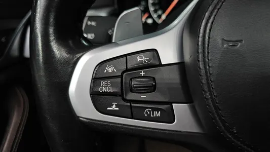 BMW 5 Series (G30) 520d M 2019 27