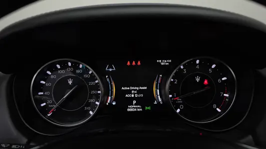 Maserati 기블리 2.0 GT 2022 8