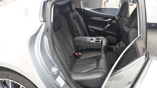 Maserati 기블리 2.0 GT 2022 11