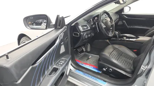 Maserati 기블리 2.0 GT 2022 10