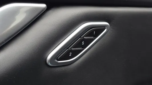 Maserati 기블리 2.0 GT 2022 18
