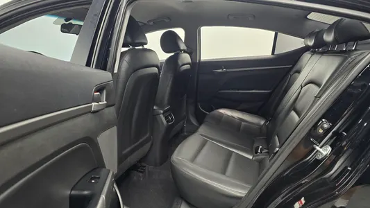 Hyundai AD 1.6 GDI 2015 11