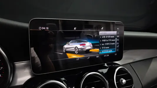 Mercedes-Benz C-Class W205 C200 2019 16