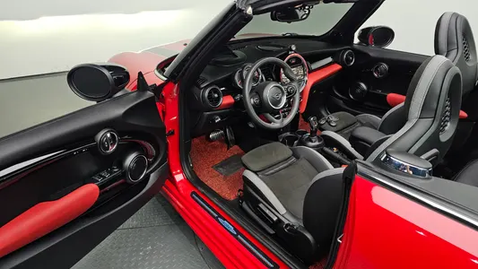 MINI S Convertible JCW 2020 10