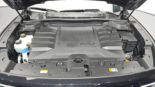 KG Mobility EVX E7 2023 6