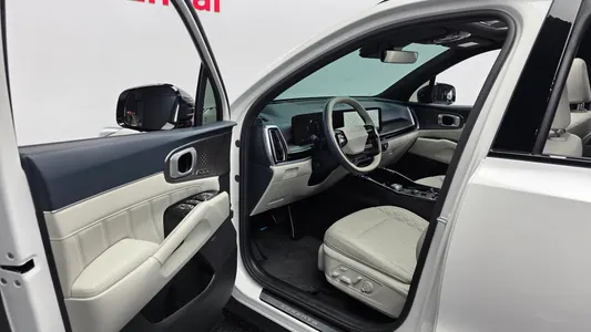 Kia 4 HEV 1.6 2WD 2025 10