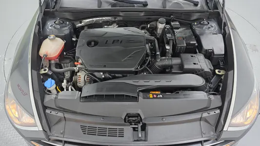 Hyundai (DN8) 2.0 LPG() 2022 6