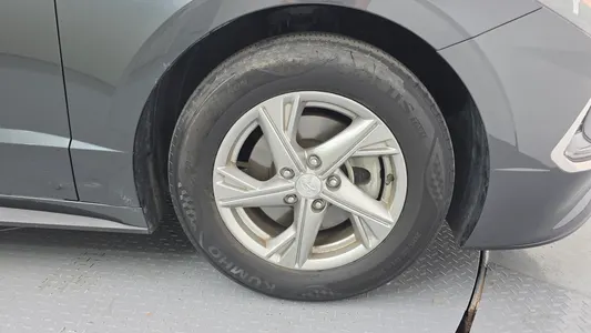 Hyundai (DN8) 2.0 LPG() 2022 21