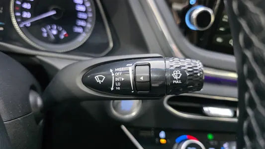 Hyundai (DN8) 2.0 LPG() 2022 32