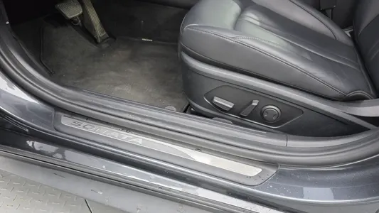 Hyundai (DN8) 2.0 LPG() 2022 33