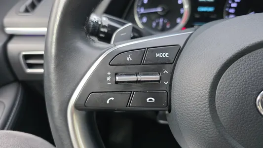 Hyundai (DN8) 2.0 LPG() 2022 29