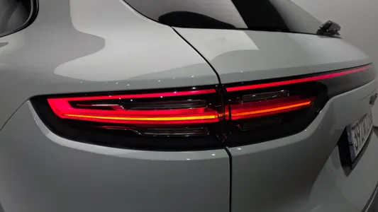 Porsche (PO536) 3.0 2023 23