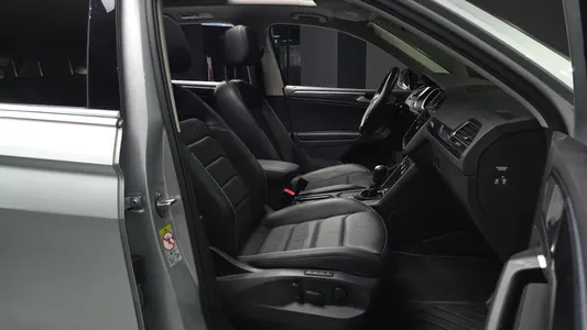Volkswagen 2 2.0 TDI 2020 26
