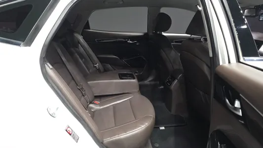Kia K7 2017 12