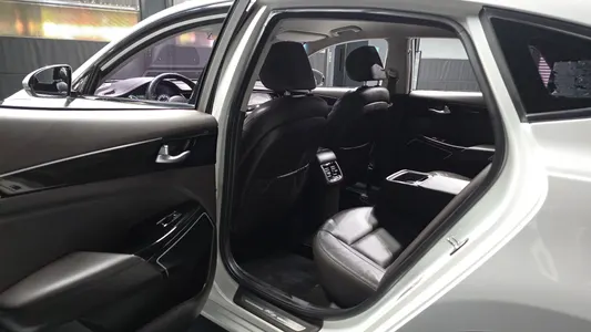 Kia K7 2017 26