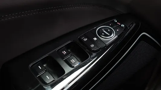 Kia K7 2017 30