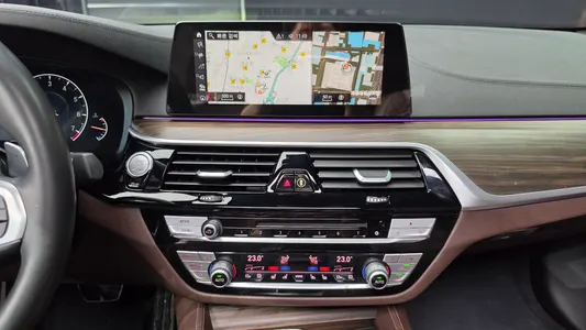 BMW 5 Series (G30) 530i M 2019 12