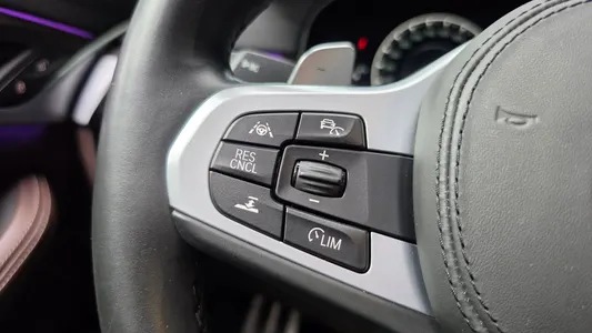 BMW 5 Series (G30) 530i M 2019 16
