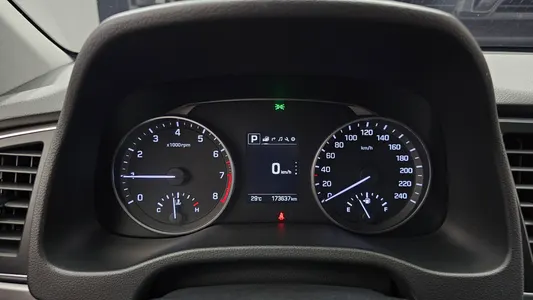 Hyundai AD 1.6 GDI 2017 8