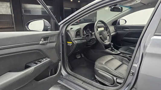 Hyundai AD 1.6 GDI 2017 10
