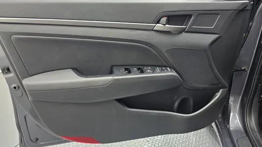 Hyundai AD 1.6 GDI 2017 24