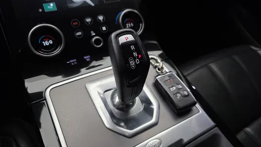 Land Rover 2 D150 S 2020 9