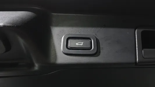 Land Rover 2 D150 S 2020 18