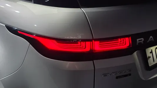 Land Rover 2 D150 S 2020 23