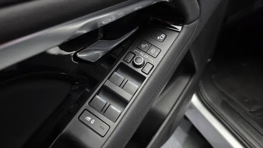 Land Rover 2 D150 S 2020 34