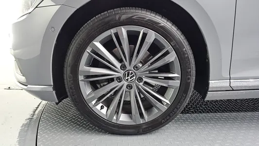 Volkswagen GT(B8) 2.0 TDI 4 2022 5