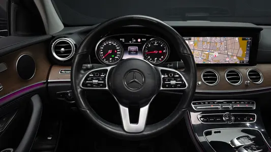 Mercedes-Benz E-Class W213 E220d 4MATIC 2020 13
