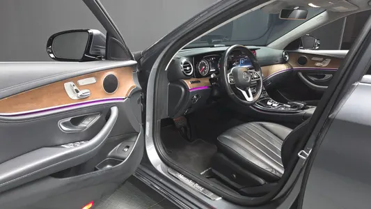 Mercedes-Benz E-Class W213 E220d 4MATIC 2020 9