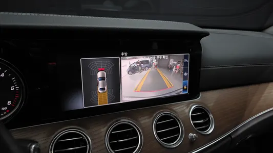 Mercedes-Benz E-Class W213 E220d 4MATIC 2020 15