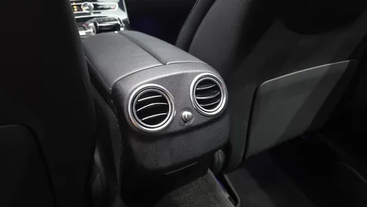 Mercedes-Benz E-Class W213 E220d 4MATIC 2020 31
