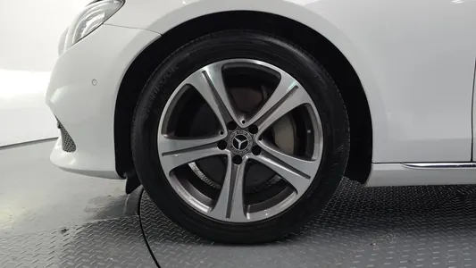 Mercedes-Benz E-Class W213 E300 2018 4