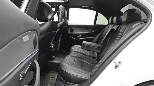 Mercedes-Benz E-Class W213 E300 2018 10