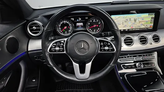 Mercedes-Benz E-Class W213 E300 2018 11