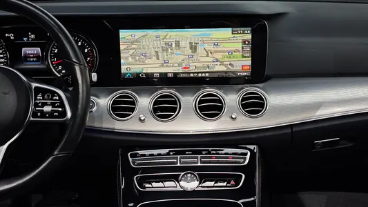 Mercedes-Benz E-Class W213 E300 2018 13