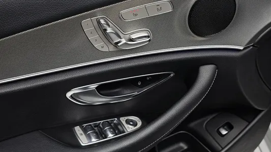 Mercedes-Benz E-Class W213 E300 2018 18