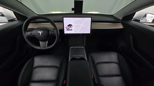 Tesla 3 AWD 2021 7