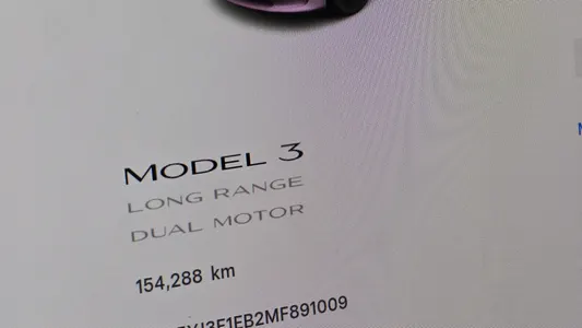 Tesla 3 AWD 2021 8