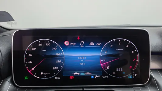Mercedes-Benz C-Class W206 C300 4MATIC 2025 8