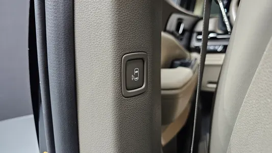 Kia Carnival 9 2021 18