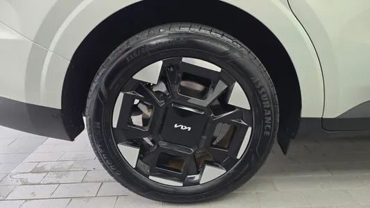 Kia 4 HEV 7 2025 5