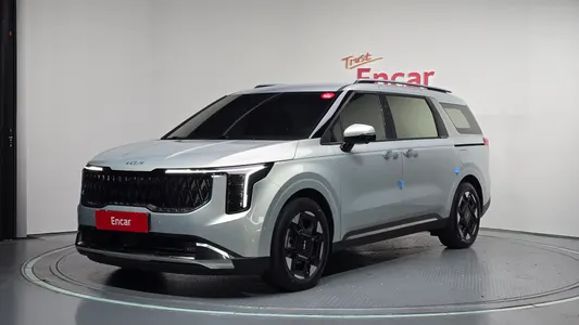 Kia 4 HEV 7 2025