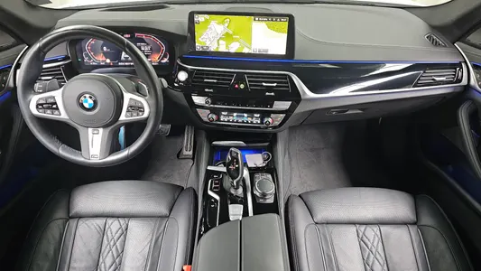 BMW 5 Series (G30) 530i M 2023 7