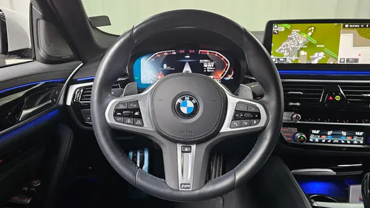 BMW 5 Series (G30) 530i M 2023 13